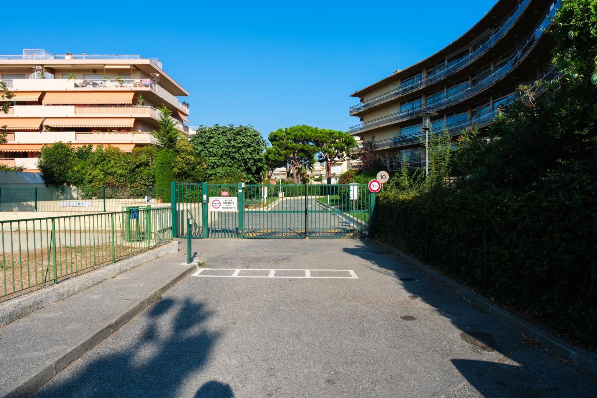 Villa Bono Jacuzzi & Spa Saint-Laurent-du-Var Dış mekan fotoğraf