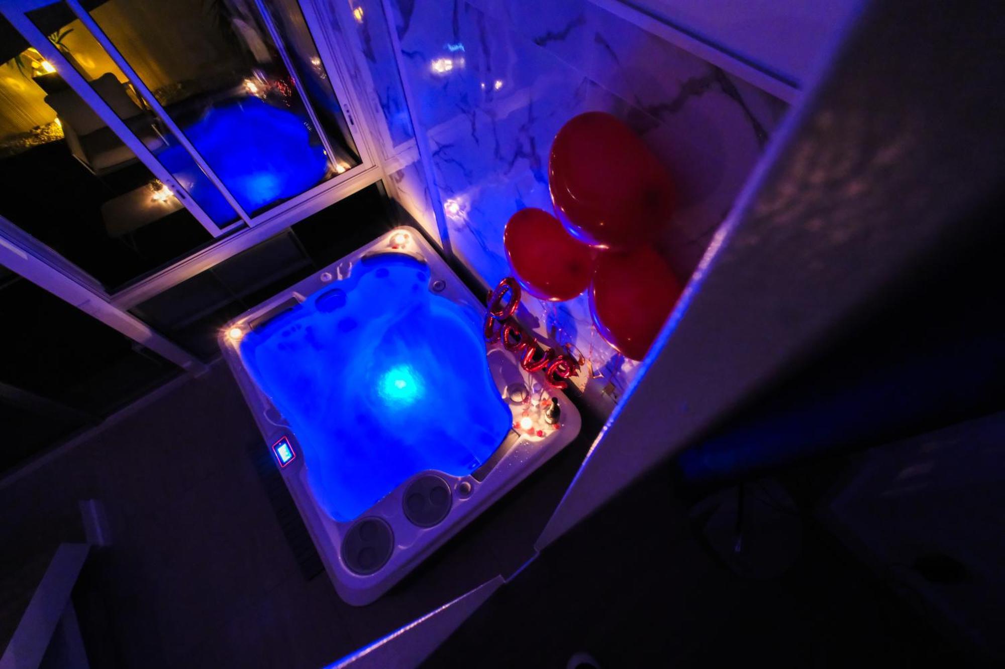 Villa Bono Jacuzzi & Spa Saint-Laurent-du-Var Dış mekan fotoğraf